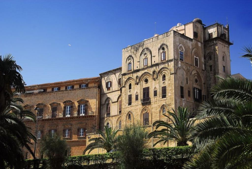 La Palazzina Di Cagliostro Lägenhet Palermo Rum bild
